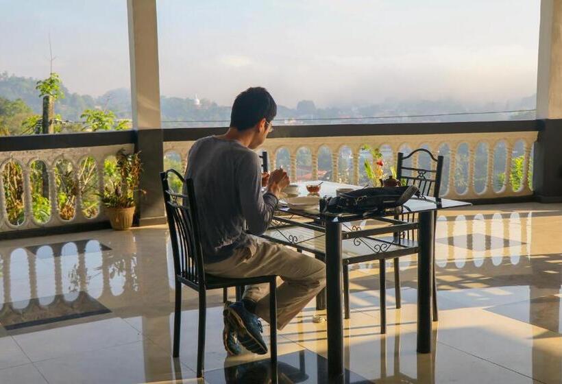 منتجع Mount Palace