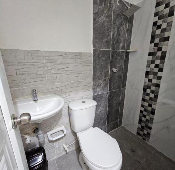 膳宿费 Family House Cn