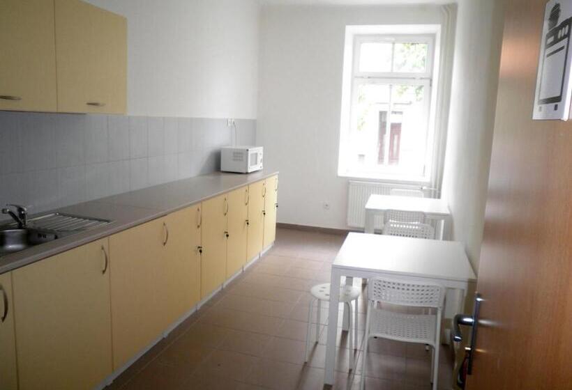הוסטל Centrum Ubytování Břeclav