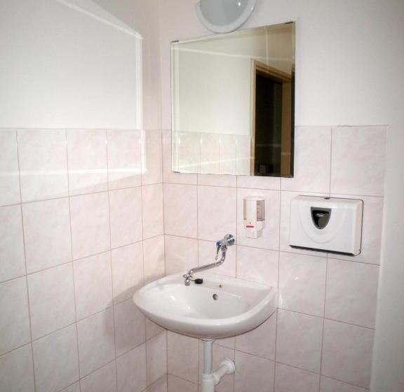 הוסטל Centrum Ubytování Břeclav