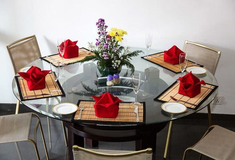 ベッドアンドブレックファースト Suriya Arana