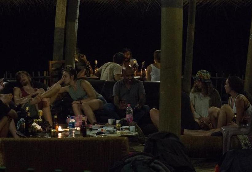 "camp Kush" By Hostel Unawatuna