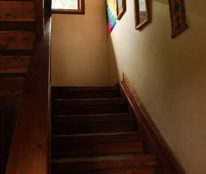 Hostel La Angostura