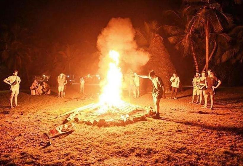 "camp Kush" By Hostel Unawatuna