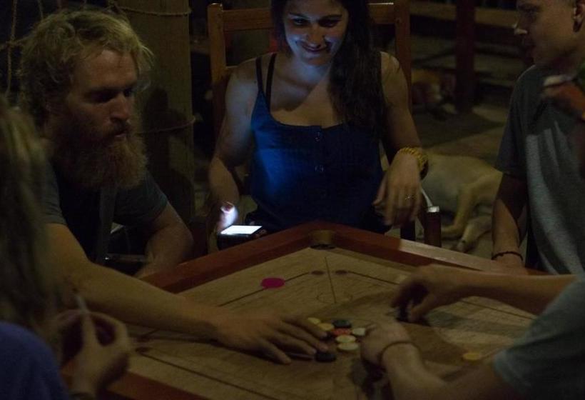 "camp Kush" By Hostel Unawatuna