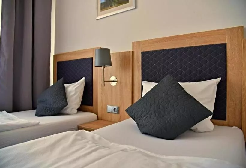 Hotel Bobr