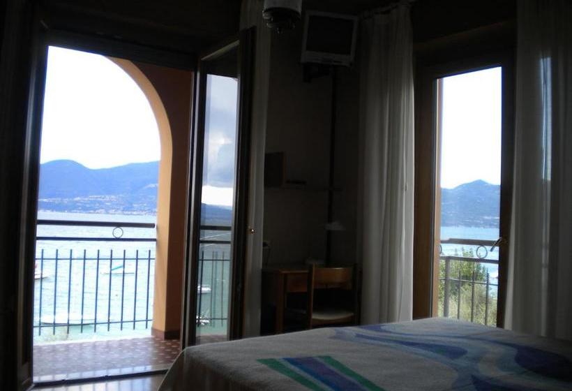 בית מלון כפרי Garden