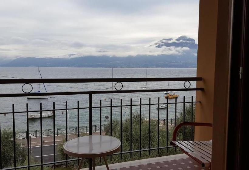 בית מלון כפרי Garden