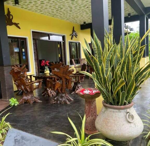 فندق Solomon Beach