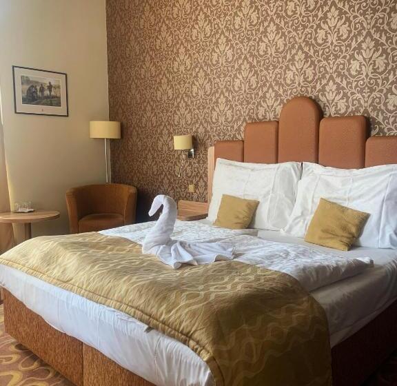 ホテル Zlatá Včela