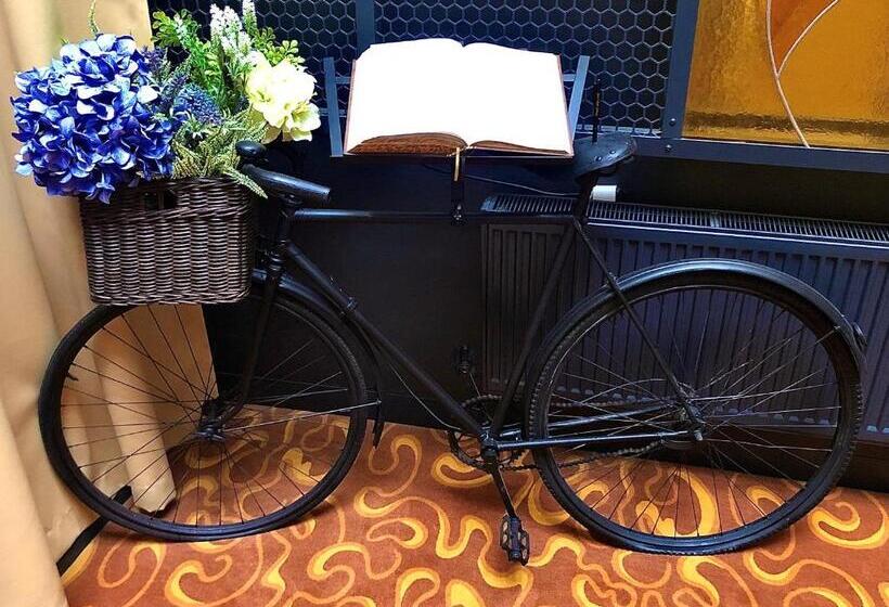 ホテル Zlatá Včela