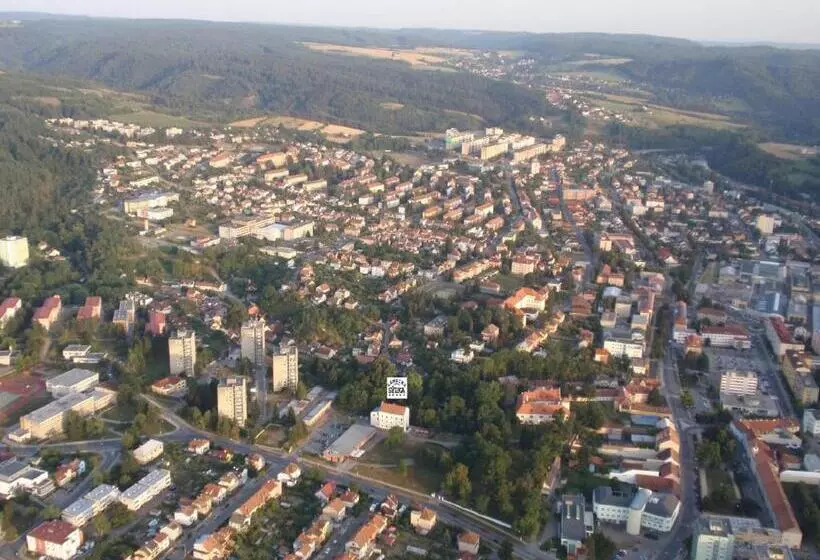 هتل Zámecká Sýpka