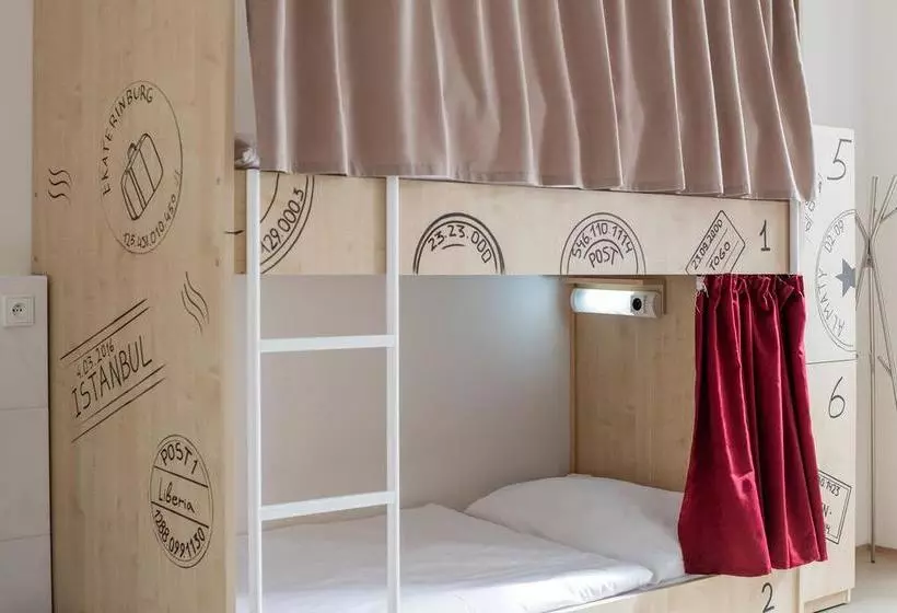 Post Hostel Prague