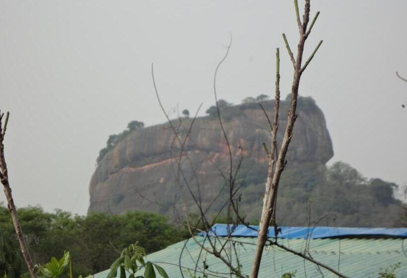 אתר נופש Sigiri Forest View