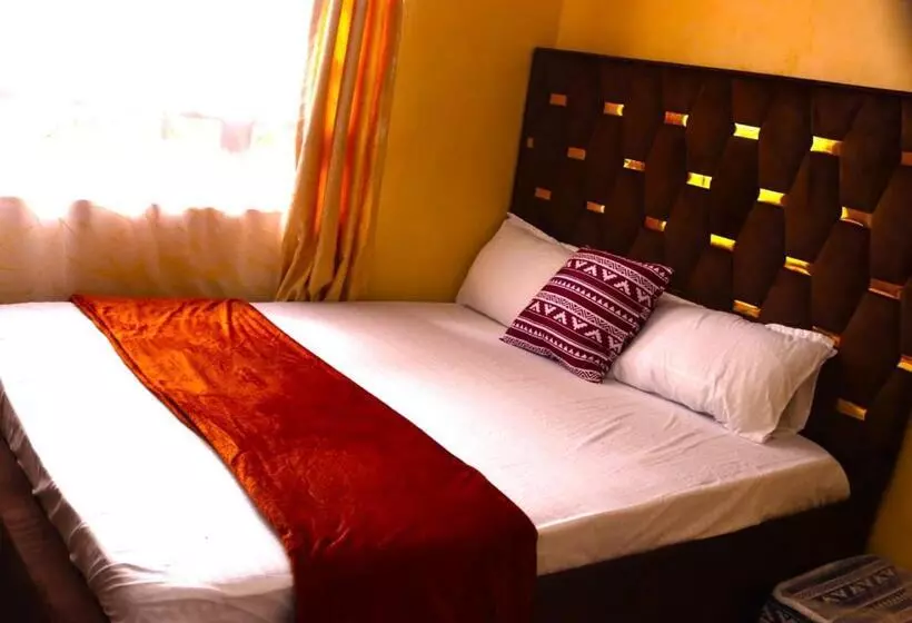 تختخواب و صبحانه Mahnoor Airbnb