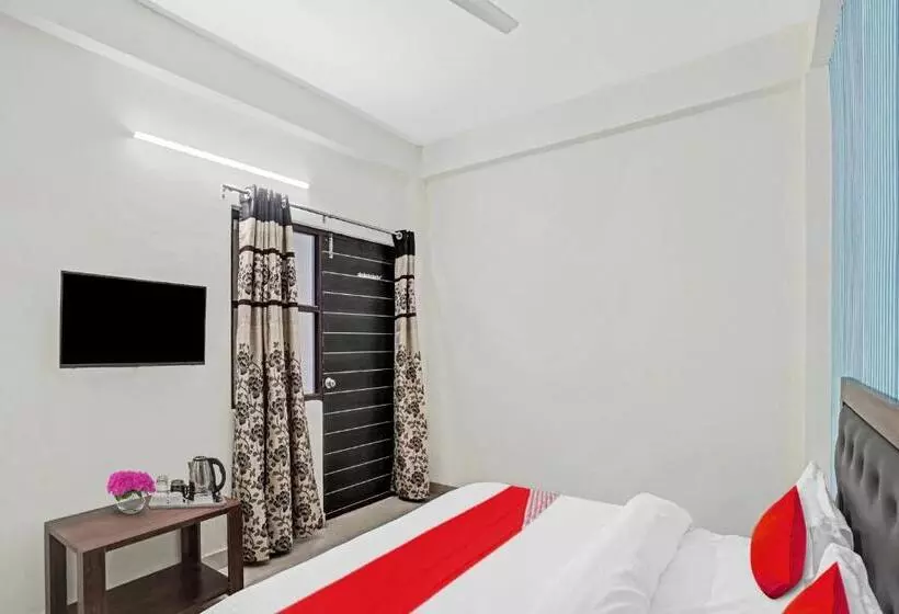 Hotel O Avs Hotel & Restaurant