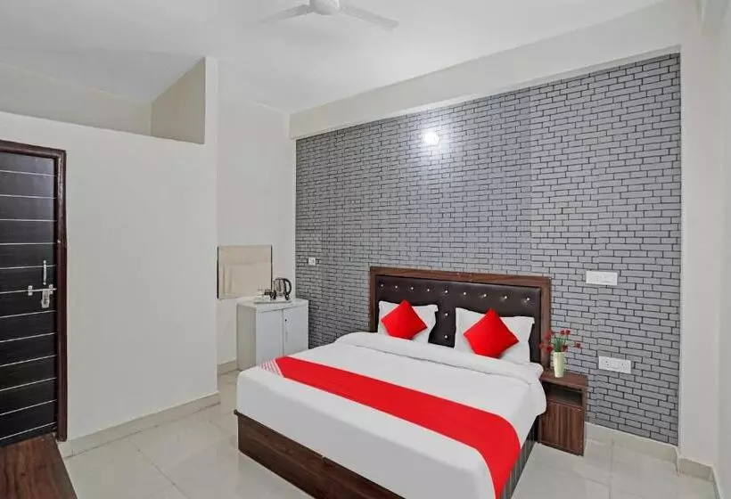 Hotel O Avs Hotel & Restaurant
