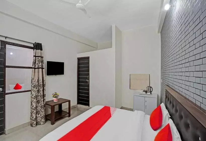 Hotel O Avs Hotel & Restaurant