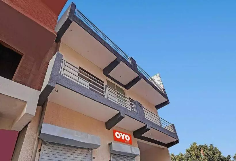 Hotel O Avs Hotel & Restaurant