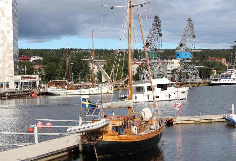 فندق صغير örnsköldsviks Gästhamn