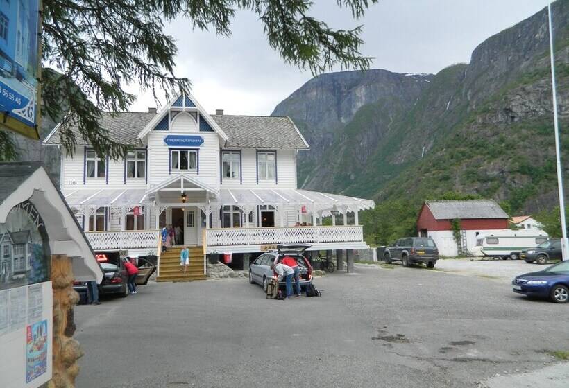 צימר Eidfjord Gjestgiveri