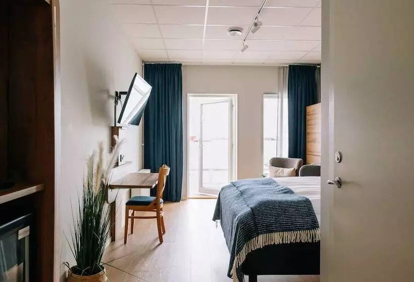 Badholmen Restaurang & Hotell
