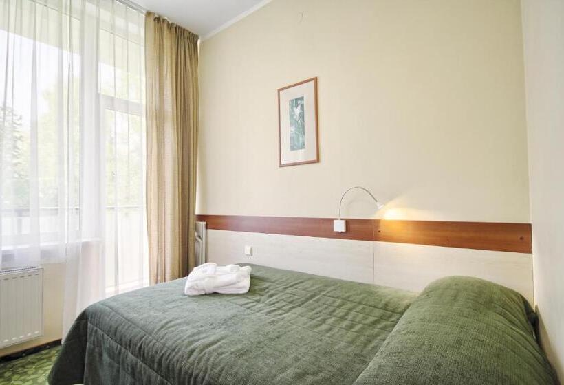 هتل Eglė Plus Medical Spa