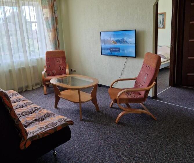 هتل Linda   Helvita