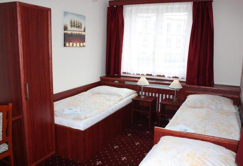 בית מלון כפרי Hynek