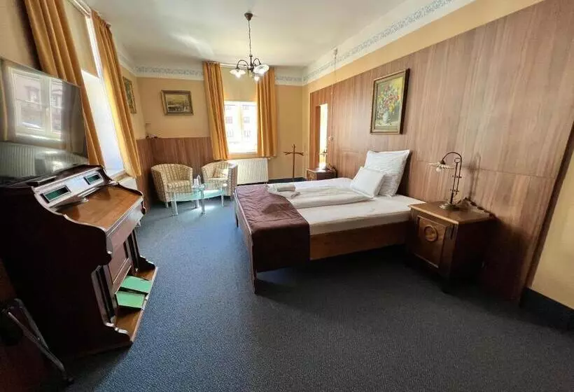 Hotel Maxi