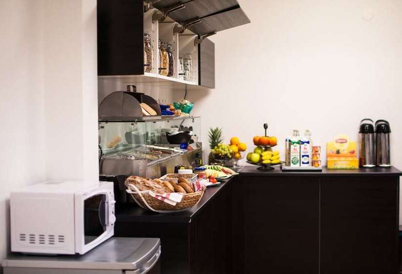 Stay Xtra Hotel Kista