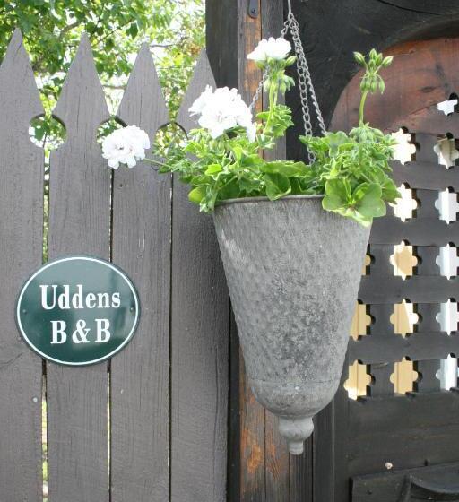 Uddens Bed & Breakfast