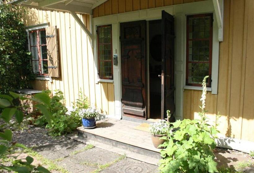 Uddens Bed & Breakfast