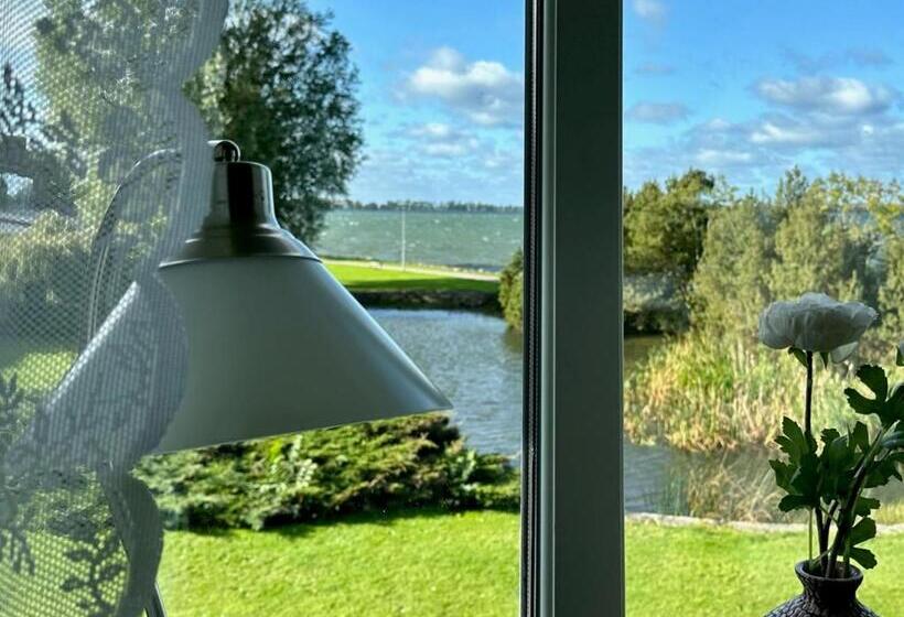 Vadstena Folkhögskola Vandrarhem