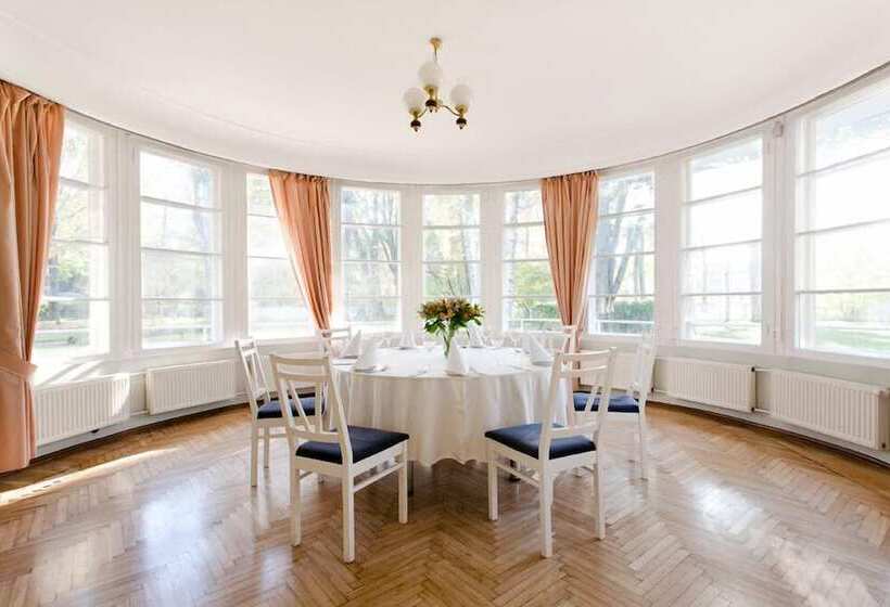 Wasa Hotel & Health Center