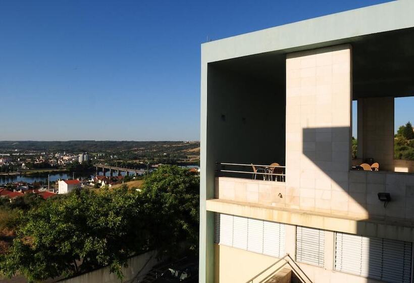 هاستل Hi Abrantes – Pousada De Juventude