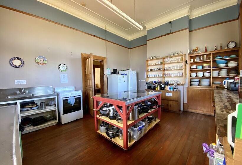 הוסטל Noah's Ark Backpackers