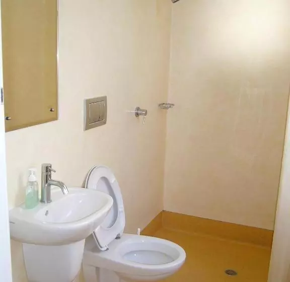 هاستل Verandahs Parkside Lodge