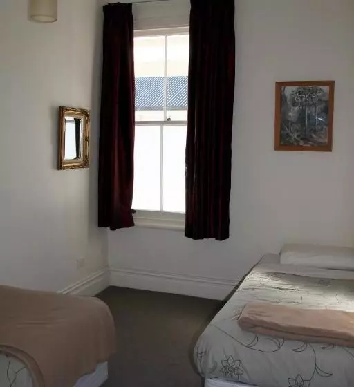 هاستل Verandahs Parkside Lodge