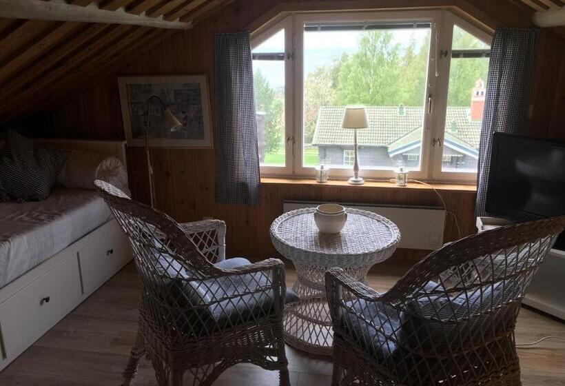 Augustas Bed & Breakfast