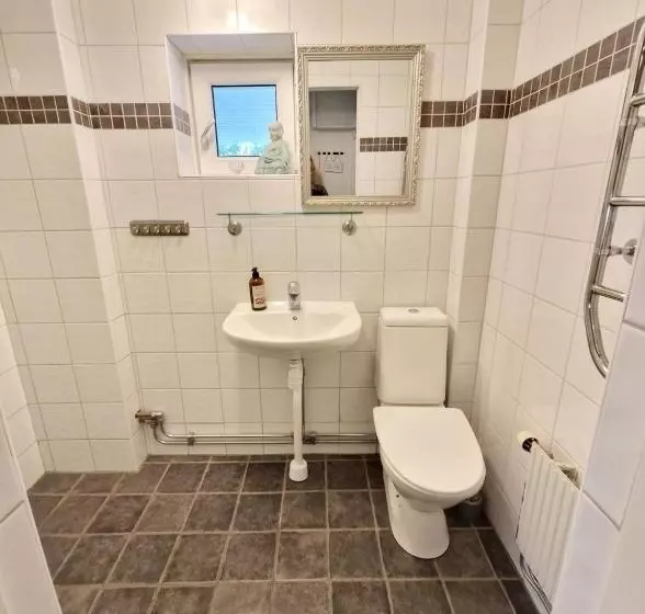 Aamiaismajoitus (B&B) Höhällets Lantliga Rum