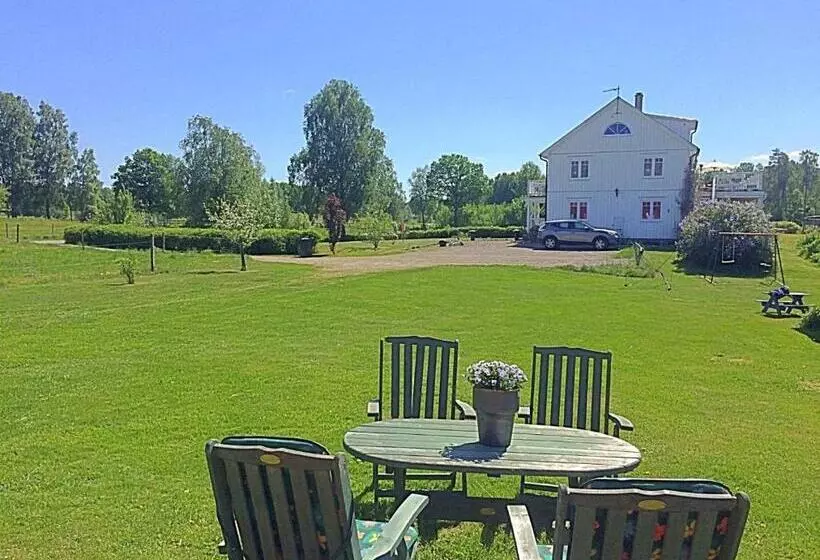 Aamiaismajoitus (B&B) Höhällets Lantliga Rum
