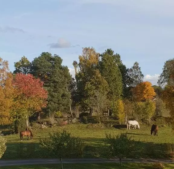 Aamiaismajoitus (B&B) Höhällets Lantliga Rum