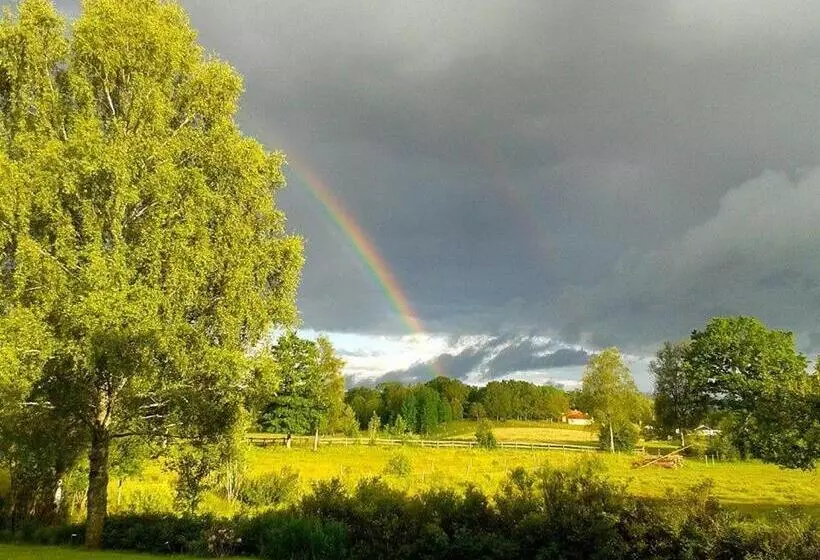 Aamiaismajoitus (B&B) Höhällets Lantliga Rum
