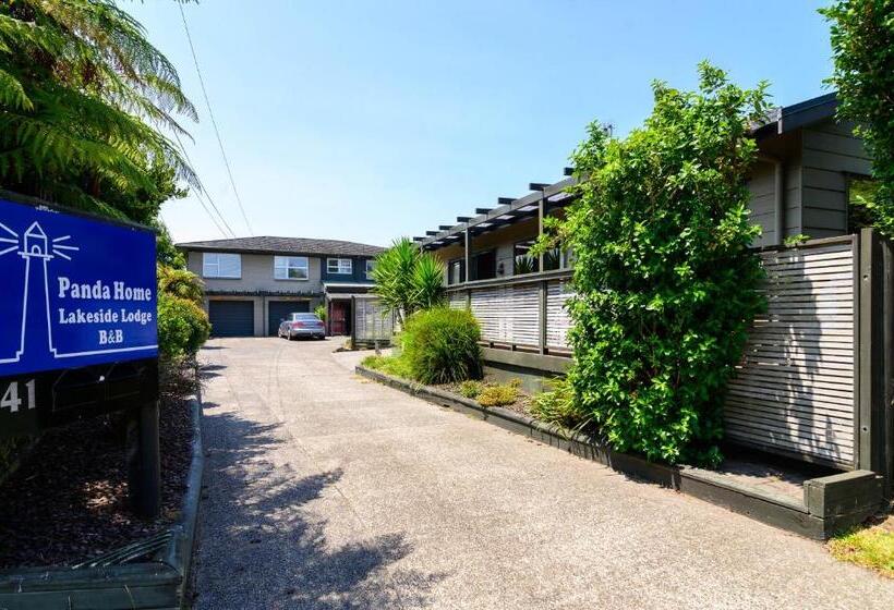 צימר Ngongotaha Lakeside Lodge