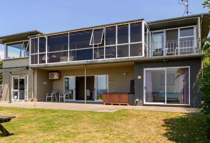 צימר Ngongotaha Lakeside Lodge