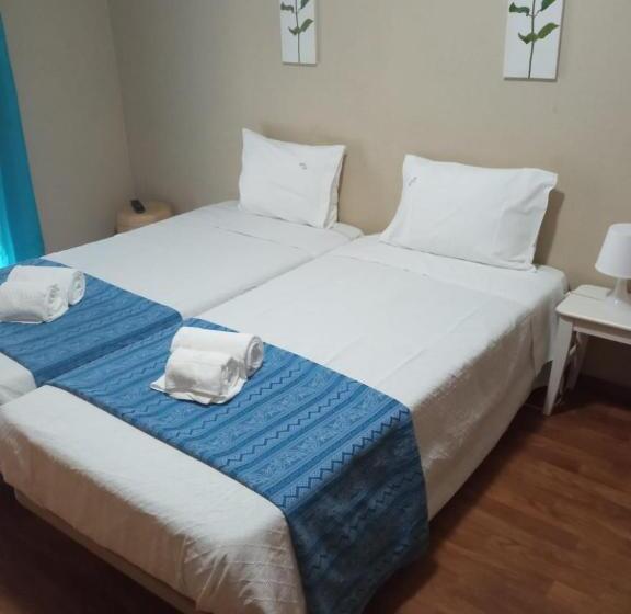 تختخواب و صبحانه Residencia Salva Vidas