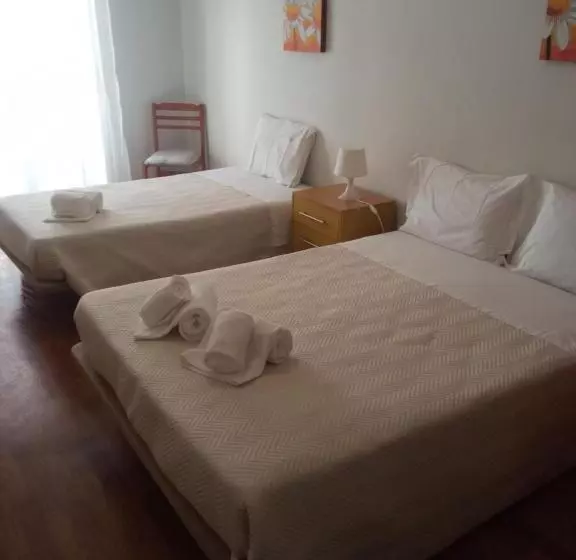 تختخواب و صبحانه Residencia Salva Vidas
