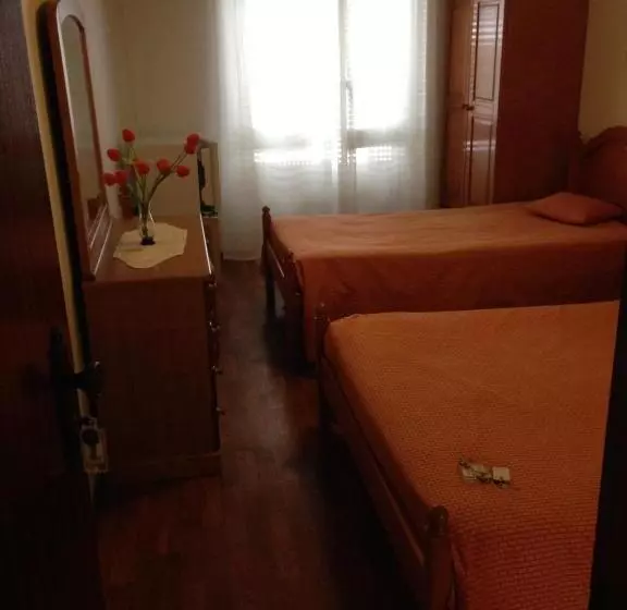 تختخواب و صبحانه Residencia Salva Vidas