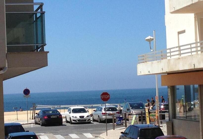 تختخواب و صبحانه Residencia Salva Vidas